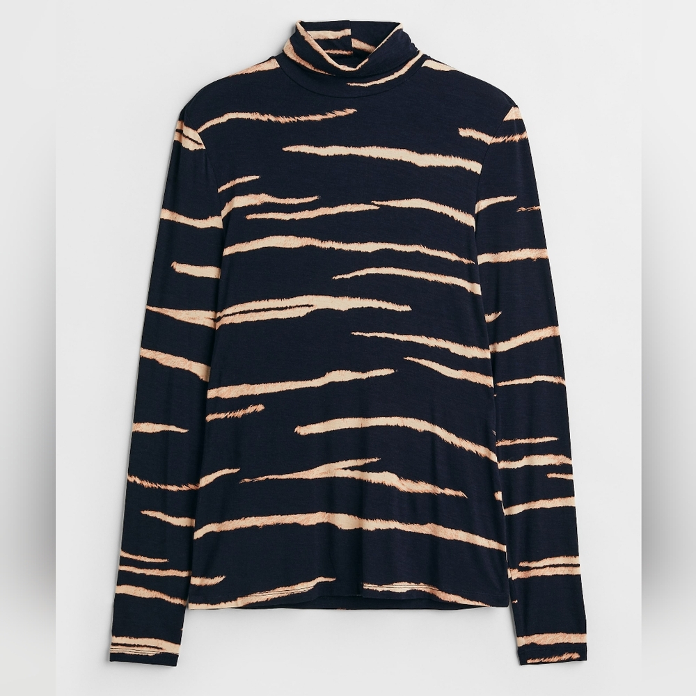 H&M Women's Medium Black Beige Zebra Print Turtleneck Long Sleeve Stretch Top